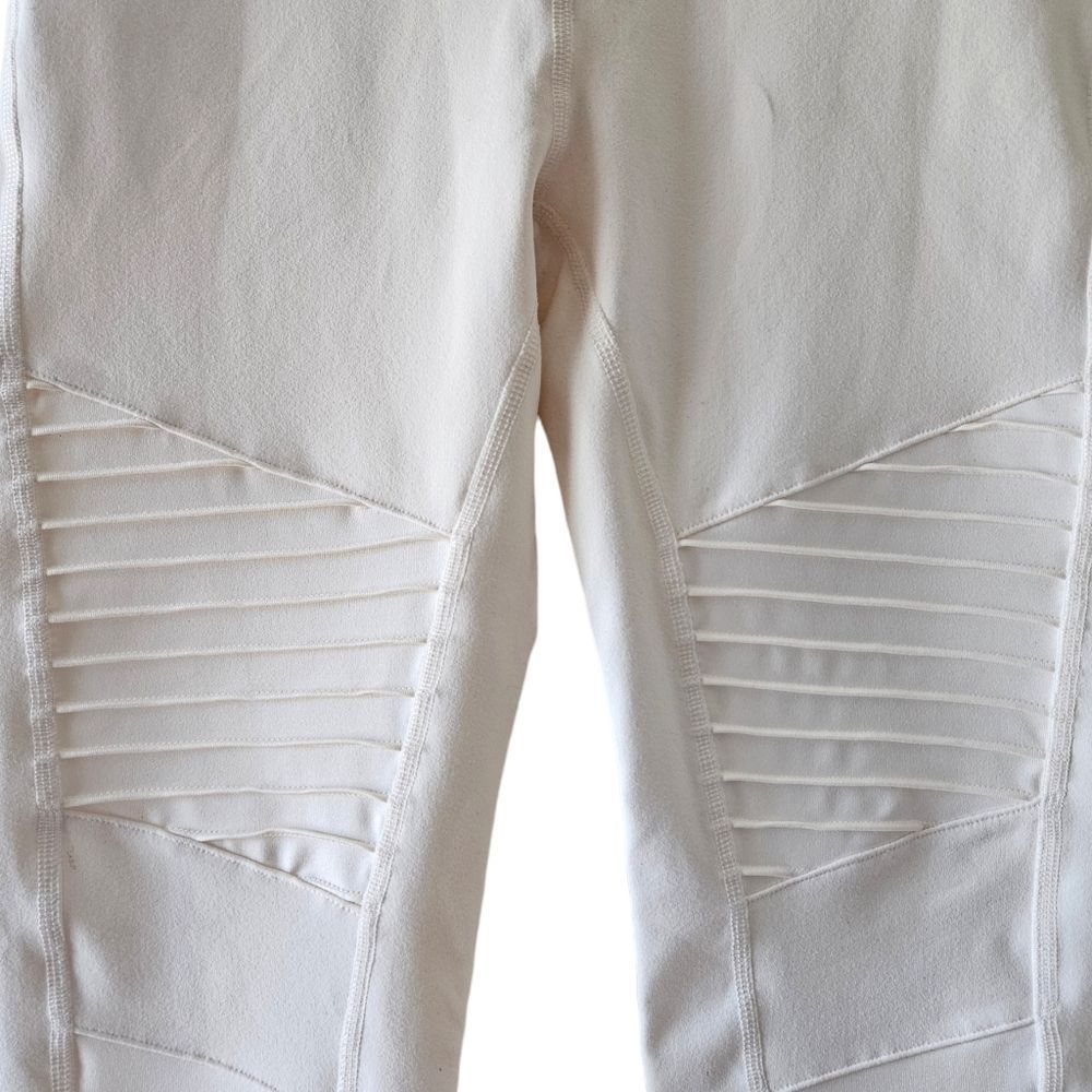 Alo Yoga High Waist Moto Biker Legging Pants Size Medium Light Cream. - Picture 13 of 16